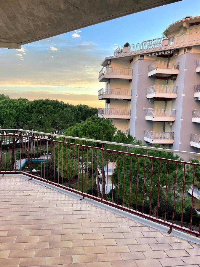 Residence Cristallo 4H Lignano Sabbiadoro Eksteriør billede