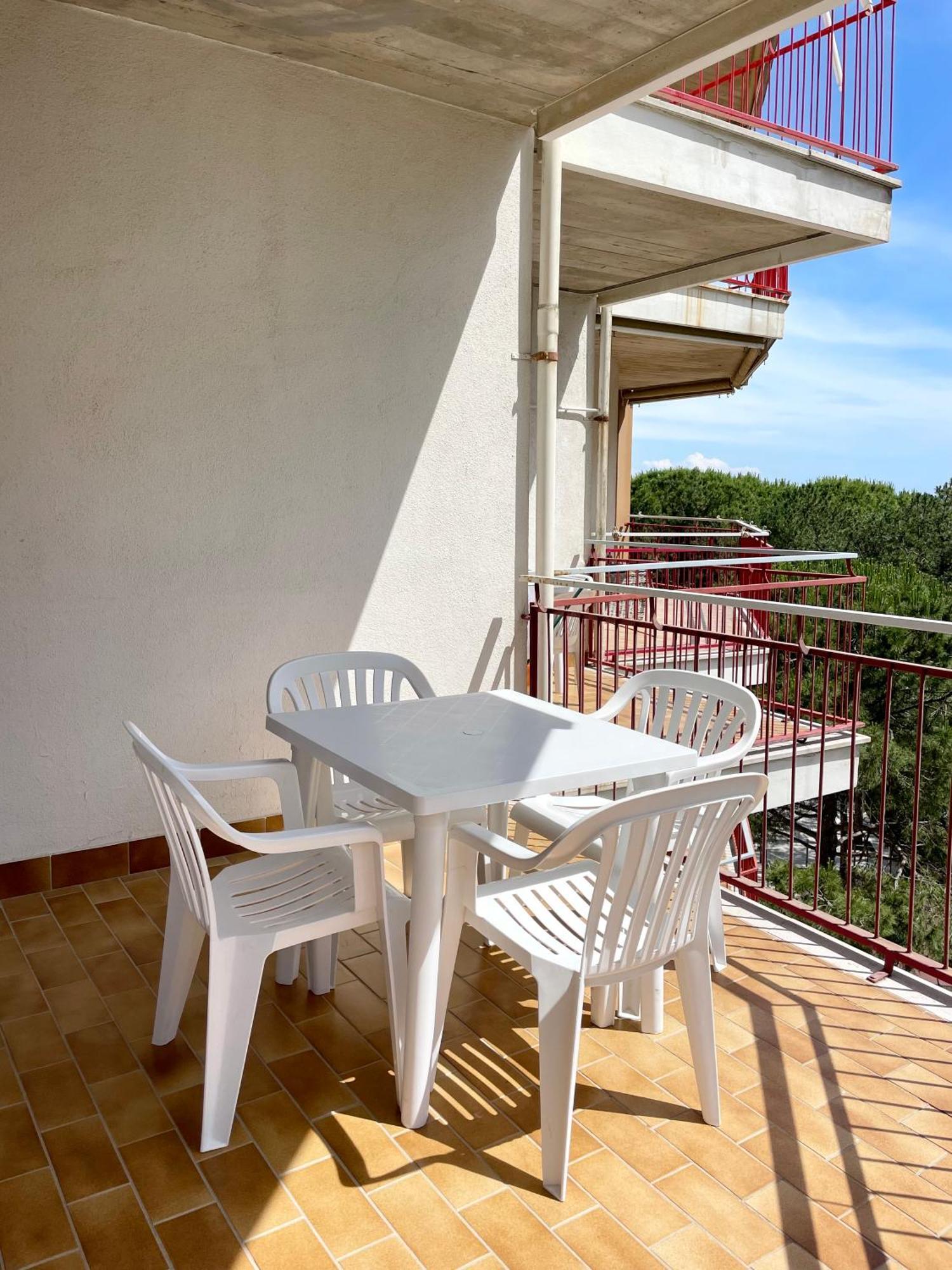 Residence Cristallo 4H Lignano Sabbiadoro Eksteriør billede