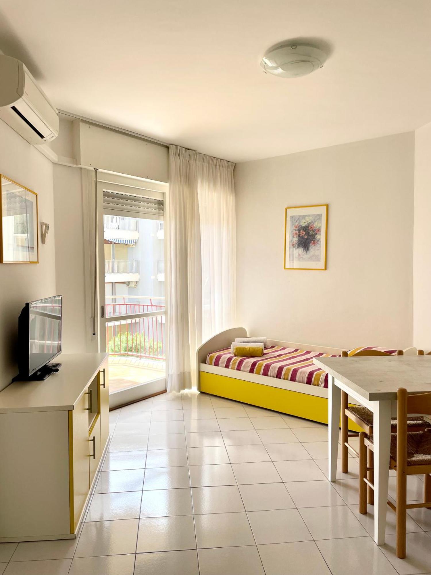 Residence Cristallo 4H Lignano Sabbiadoro Eksteriør billede