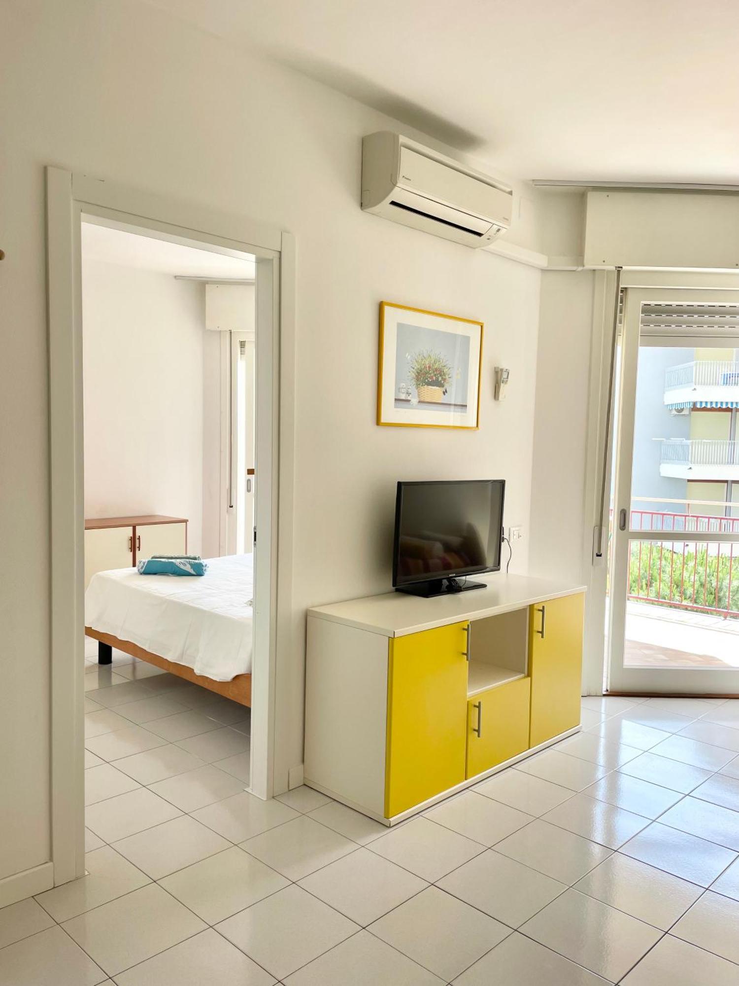 Residence Cristallo 4H Lignano Sabbiadoro Eksteriør billede
